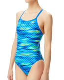 https://web.metroswimshop.com/images/DCAS7A_394.jpg