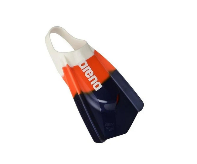 https://web.metroswimshop.com/images/002496_995.jpg