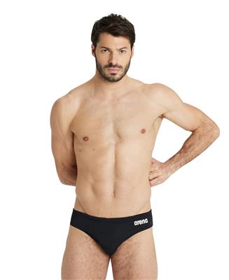 https://web.metroswimshop.com/images/004773_550_2.jpg