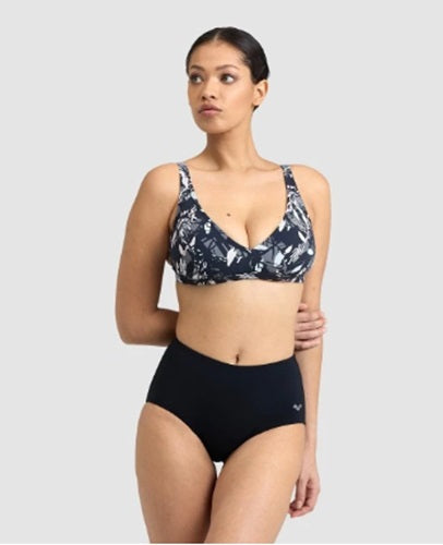 https://web.metroswimshop.com/images/006027.jpg