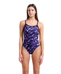 https://cdn.shopify.com/s/files/1/0634/7921/8407/files/011639-900-W_ARENA_WAVE_SWIMSUIT_CHALLENGE_BACK-001.10f93342.jpg?v=1776336498