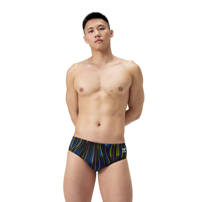 https://web.metroswimshop.com/images/8-004365435-X2.jpg