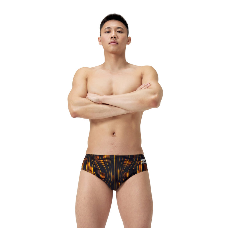 https://web.metroswimshop.com/images/8-004365847-X2.jpg