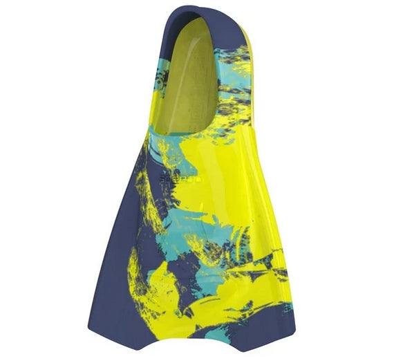 https://web.metroswimshop.com/images/8004787_695.jpg
