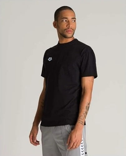 https://web.metroswimshop.com/images/Arena%20Uni%20T-Shirt%20black.jpg
