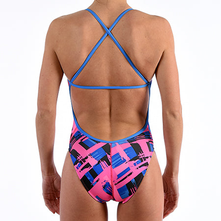 https://web.metroswimshop.com/images/Moda-1pc-Back1.jpg