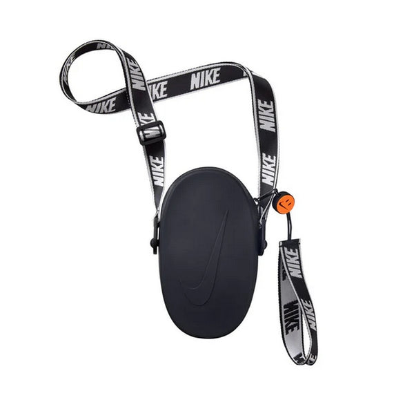 https://web.metroswimshop.com/images/NESSE139_698.jpg
