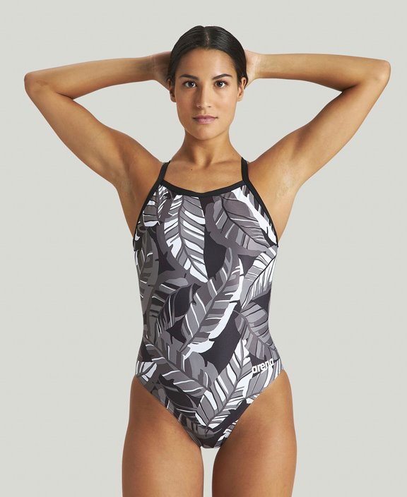 https://web.metroswimshop.com/images/004644_550.jpg