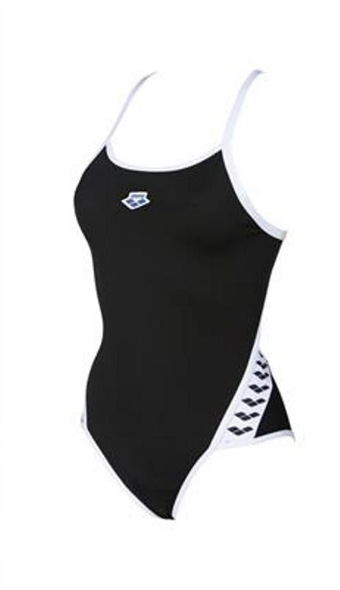 https://web.metroswimshop.com/images/005036_702.jpg