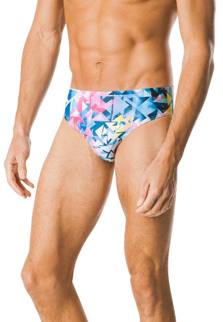 https://web.metroswimshop.com/images/7705921_061.jpg