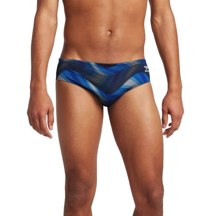 https://web.metroswimshop.com/images/8-003447431-X1-1.jpg