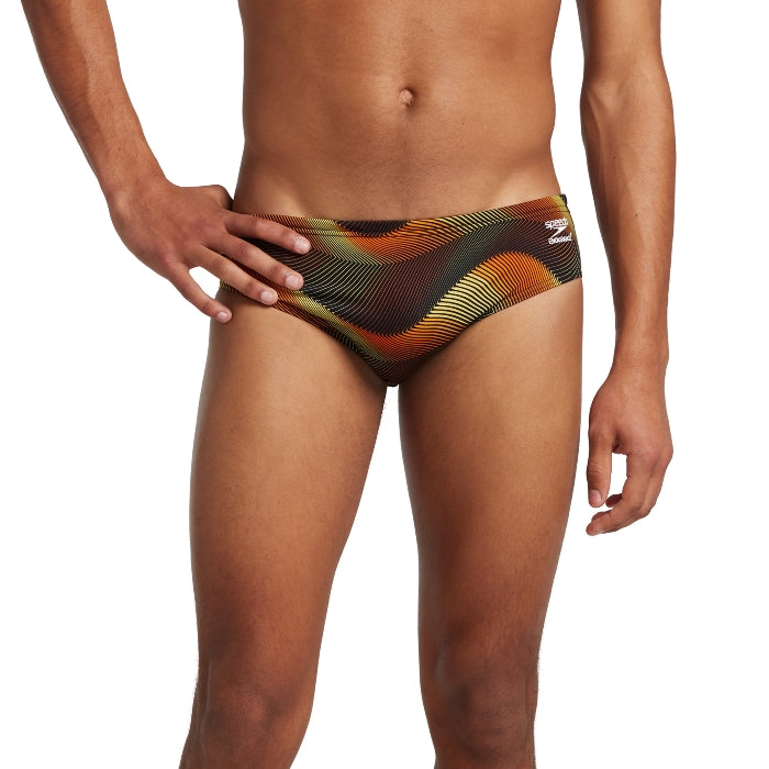 https://web.metroswimshop.com/images/8-003447847-X1-1.jpg