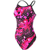 Pink (670)